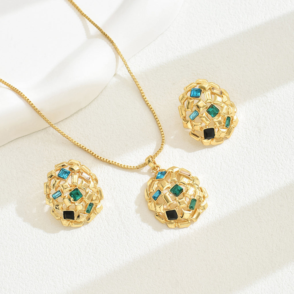 Green-Accent Ornate Pendant Jewelry — product image 3
