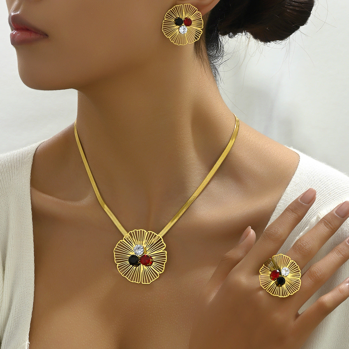 Fine-Line Flower Collar Jewelry