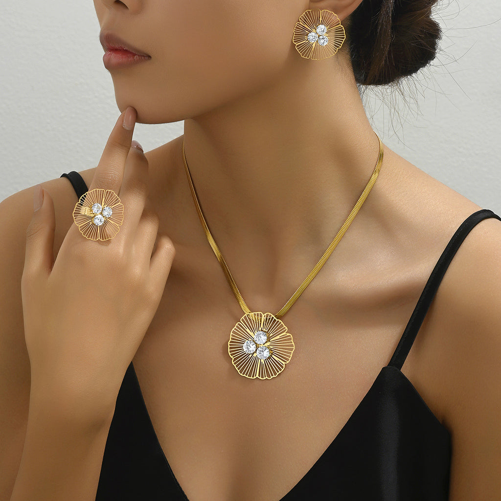Fine-Lattice Flower Collar Jewelry