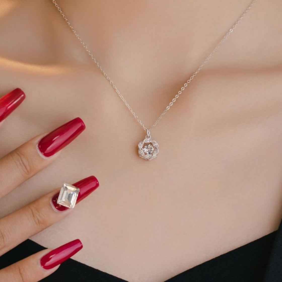 Eight Awn Star Sterling Silver 925 Smart Necklace Women's Fashion All-Match Star Zircon Clavicle Chain Beating Heart Pendant