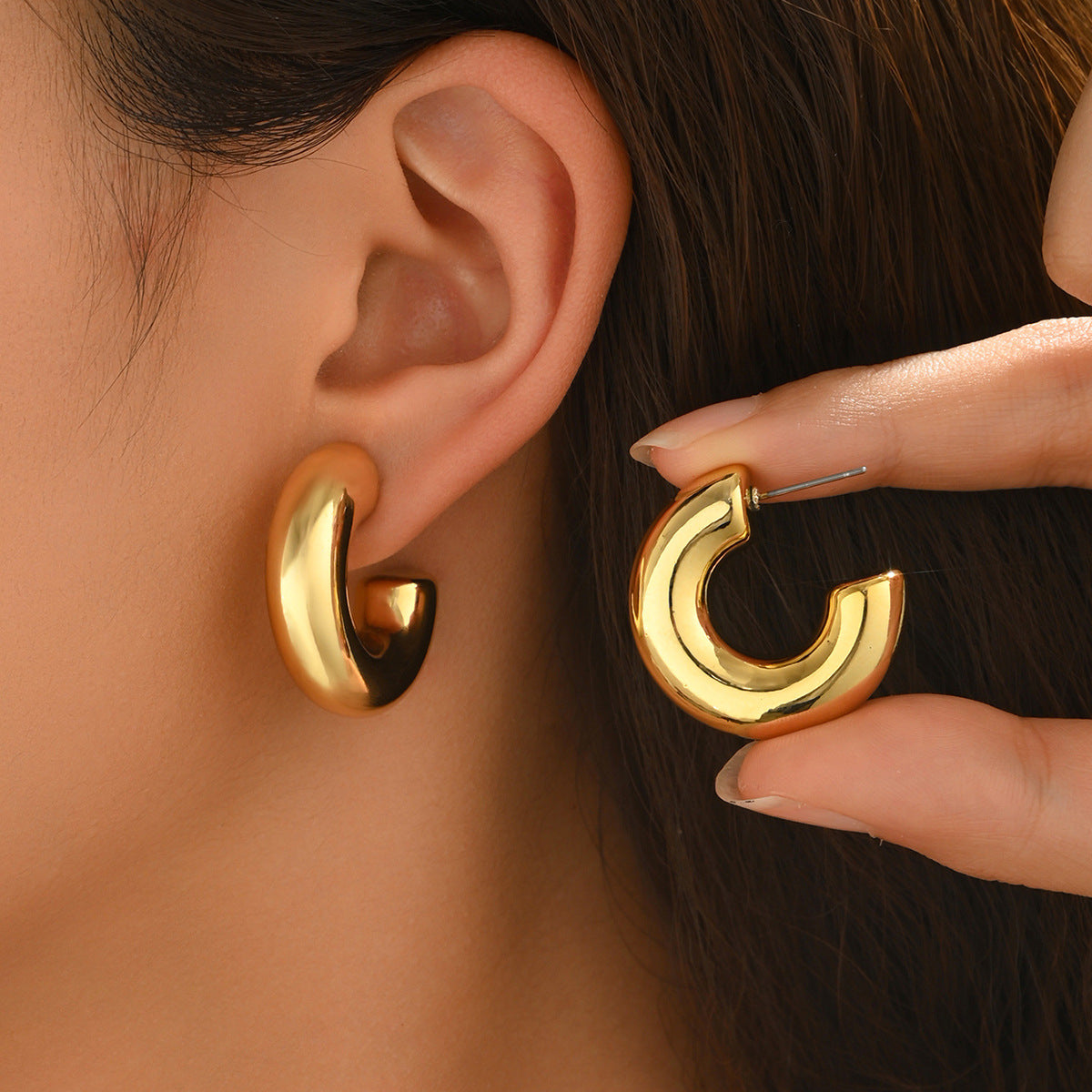 Rounded C-Shaped Earrings — product image 2