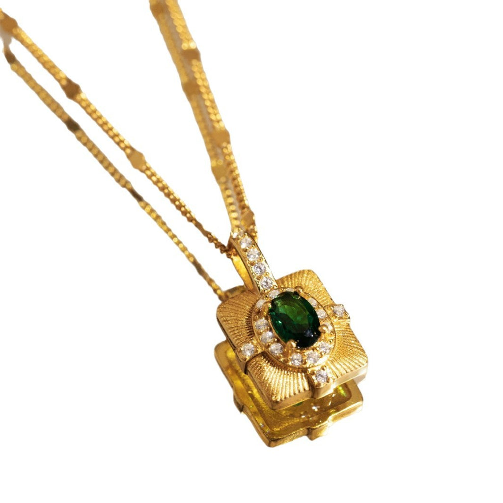 Bucey Cube Sugar Sterling Silver 925 Necklace Retro Style Handmade Brushed Emerald Clavicle Chain Ins Light Luxury Style Pendant