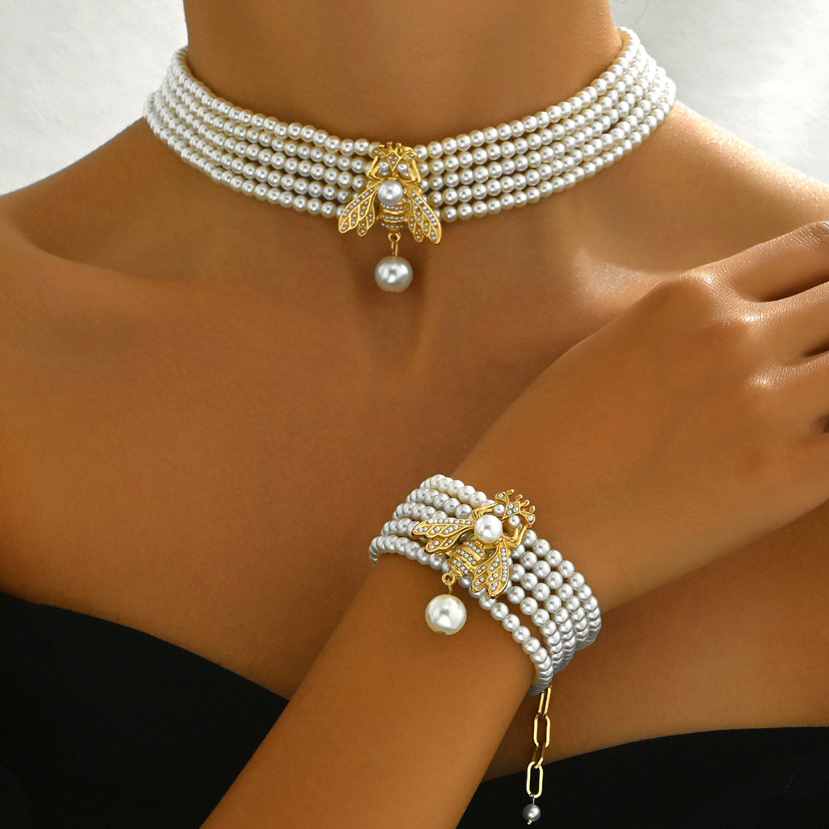 Pearl-Effect Bee Choker Jewelry