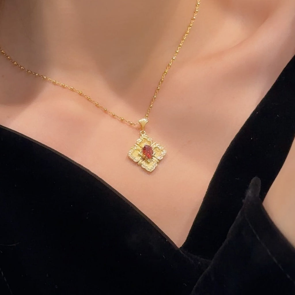 Vintage Buqi Style Rose Window Red Zircon Sterling Silver 925 Necklace Light Luxury High-Grade Clavicle Chain Square Pendant