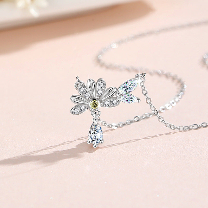 Daisy Sterling Silver 925 Necklace Female Niche Design Light Luxury Zircon Tassel Clavicle Chain Ins Style Butterfly Pendant