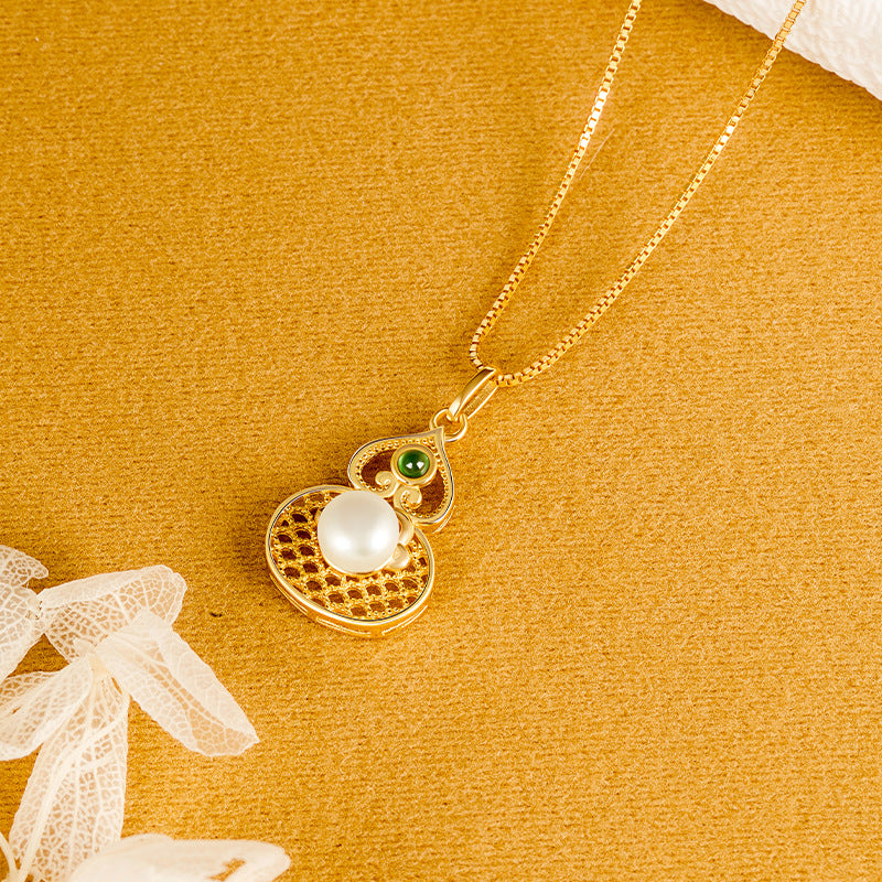 S925 Silver Plated 18K Gold New Chinese Pearl Necklace National Style Hollow Green Chalcedony Pendant Gift for Mother Wholesale