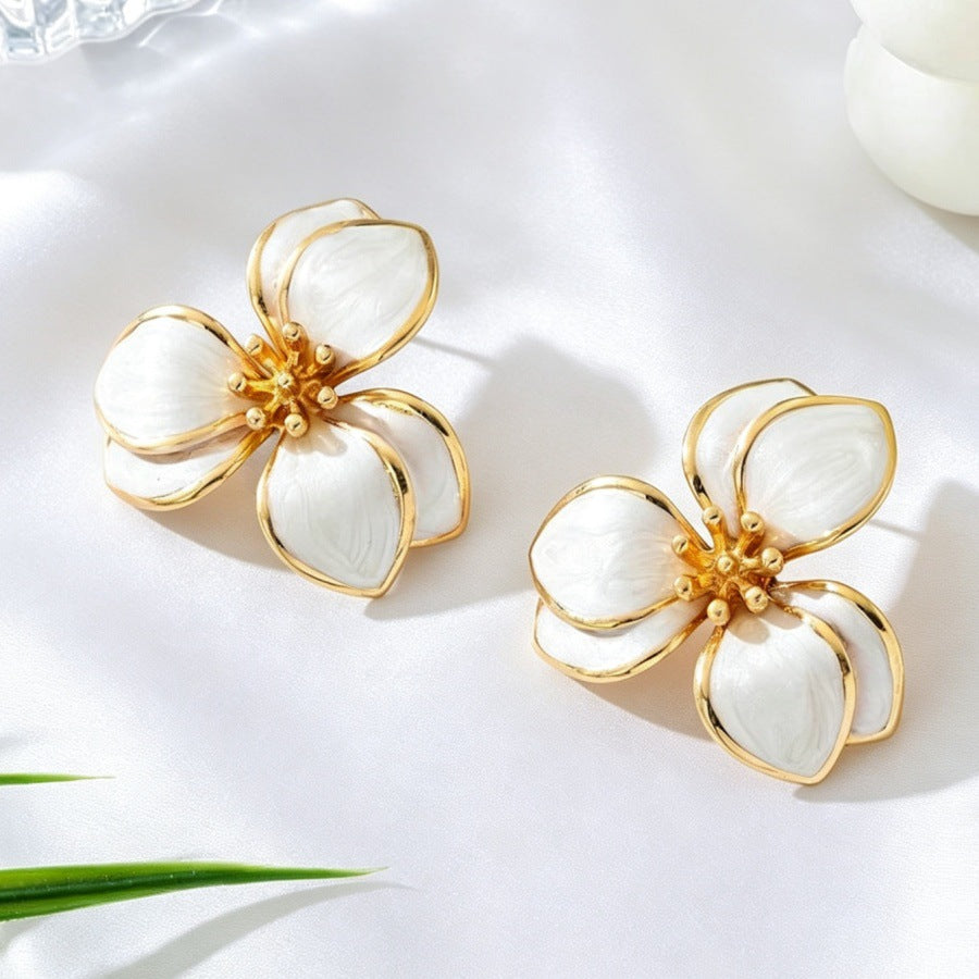 White Petal Flower Earrings — product image 4