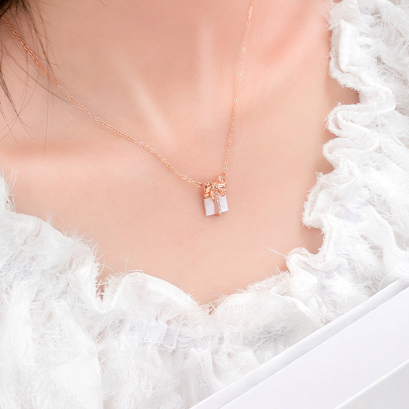 S925 Sterling Silver Necklace Peacock White Fritillary Gift Box Light Luxury Niche Bow Clavicle Chain Valentine's Day Gift