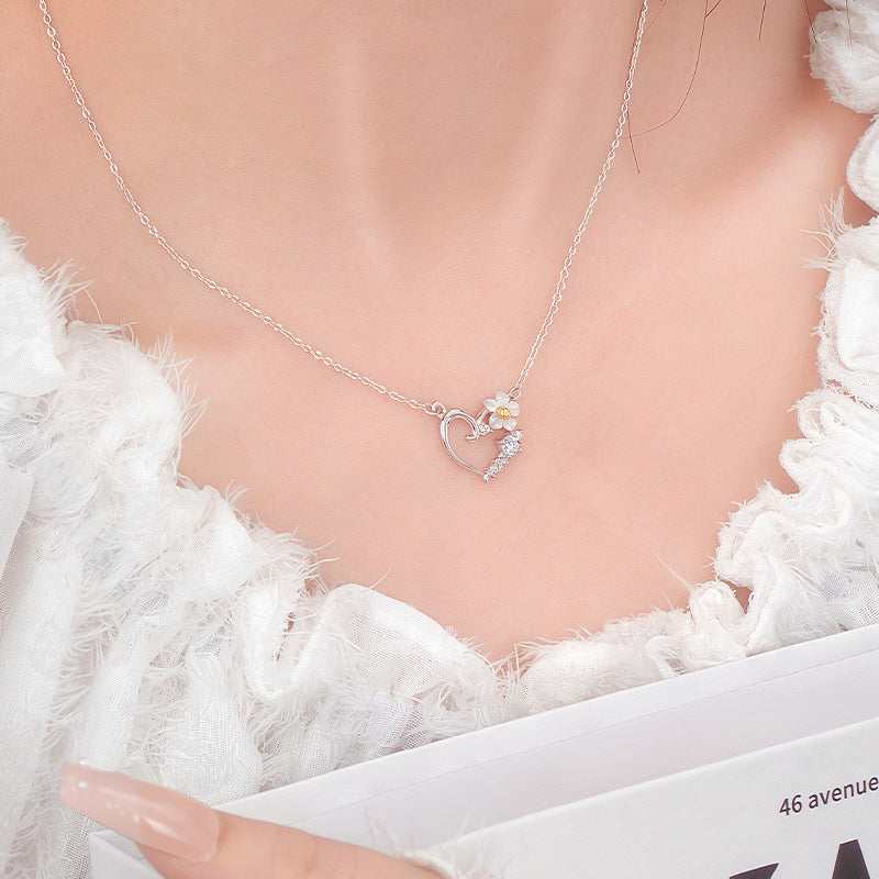 Full-Body S925 Sterling Silver Necklace for Women Light Luxury Fritillary Flower Clavicle Chain High-Grade Gift for Girlfriend and Girlfriend Silver Jewelry