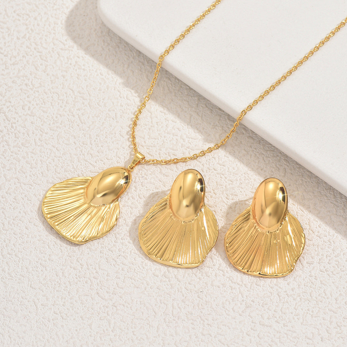 Ridged Fan Pendant Jewelry — product image 3
