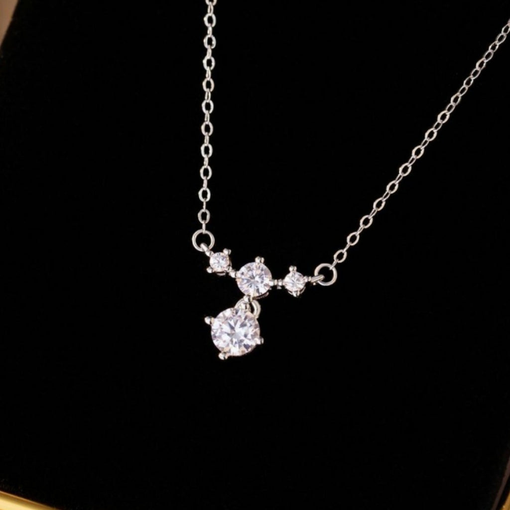 Laurel Sterling Silver 925 Necklace Female Niche Design Light Luxury Zircon Star Clavicle Chain Small Red Book Same Pendant
