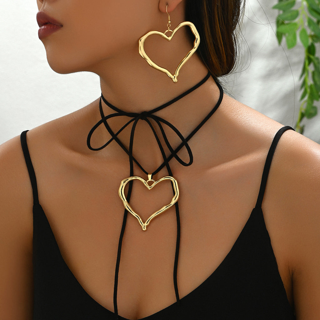 European and American Fashion Ol Love Necklace Earrings Set Women's Simple All-Match Heart-Shaped Metal Niche Design Necklace Jewelry