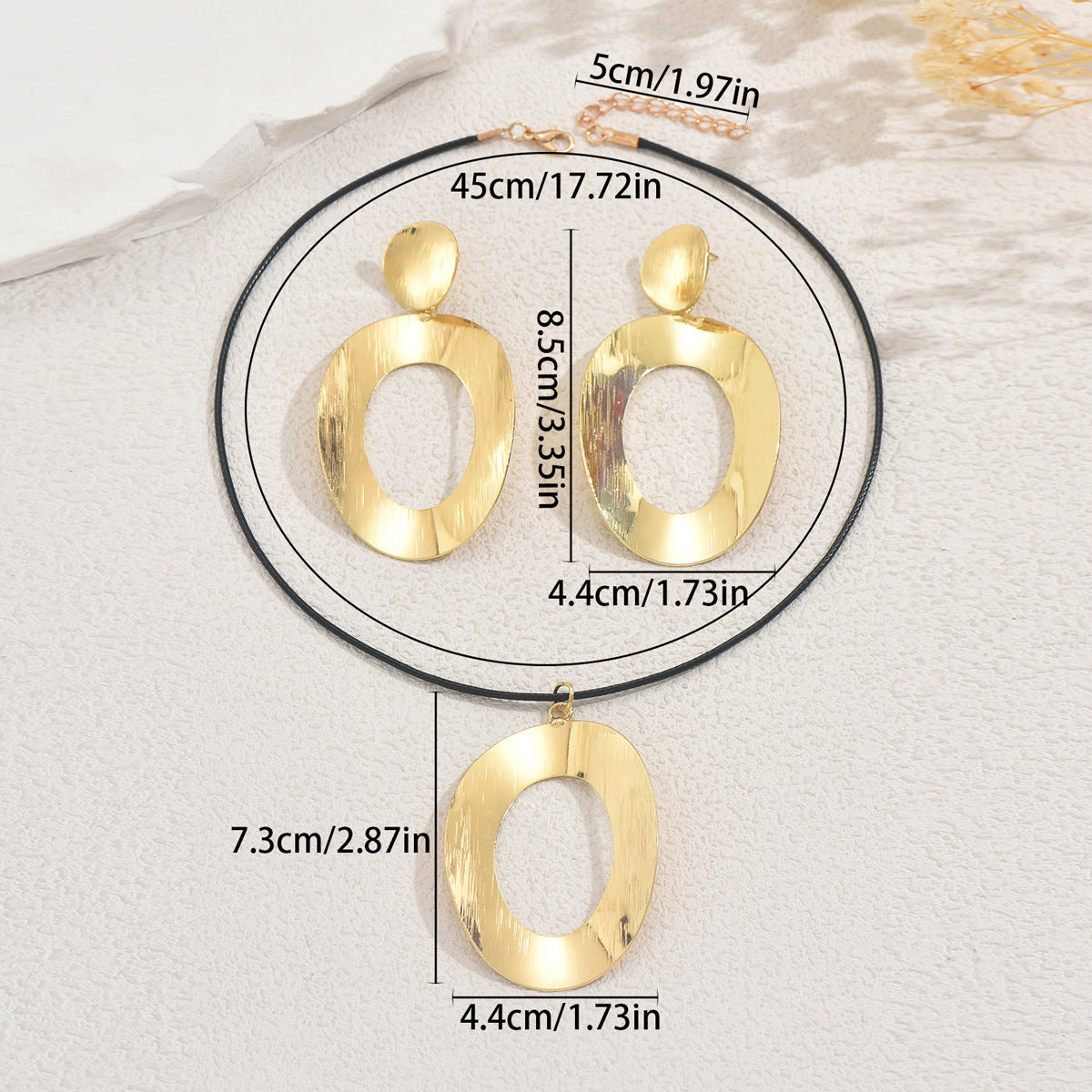 Oversized Oval Openwork Jewelry — product image 4