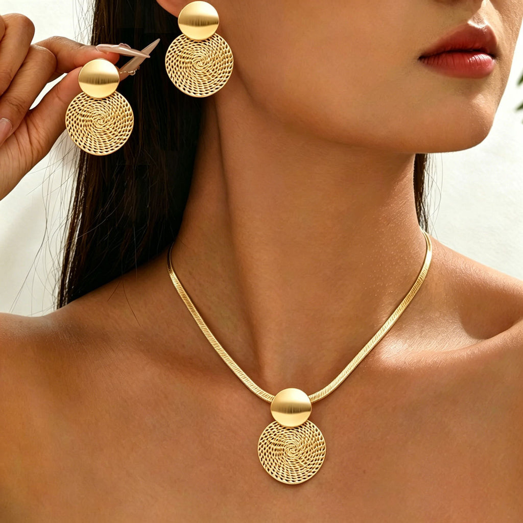Fine-Ridged Disc Jewelry
