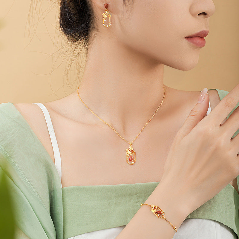 Sansheng Lucky Sterling Silver 925 Necklace New Chinese Style Chaonan Red Agate Water Drop Clavicle Chain Ins Ginkgo Leaf Pendant