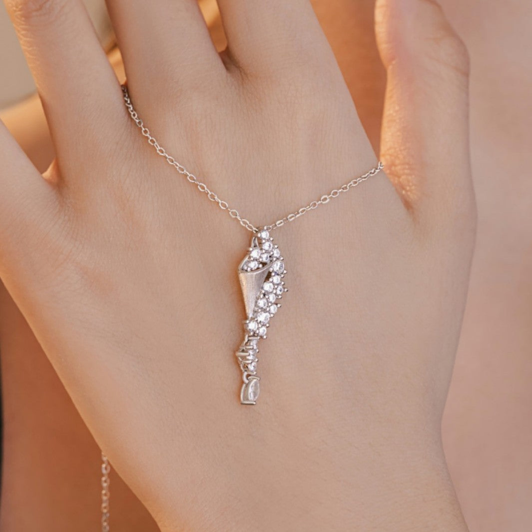 Star Pendant Hourglass Sterling Silver 925 Necklace Women's Light Luxury High-Grade Star Zircon Clavicle Chain Ins Style Starry Pendant