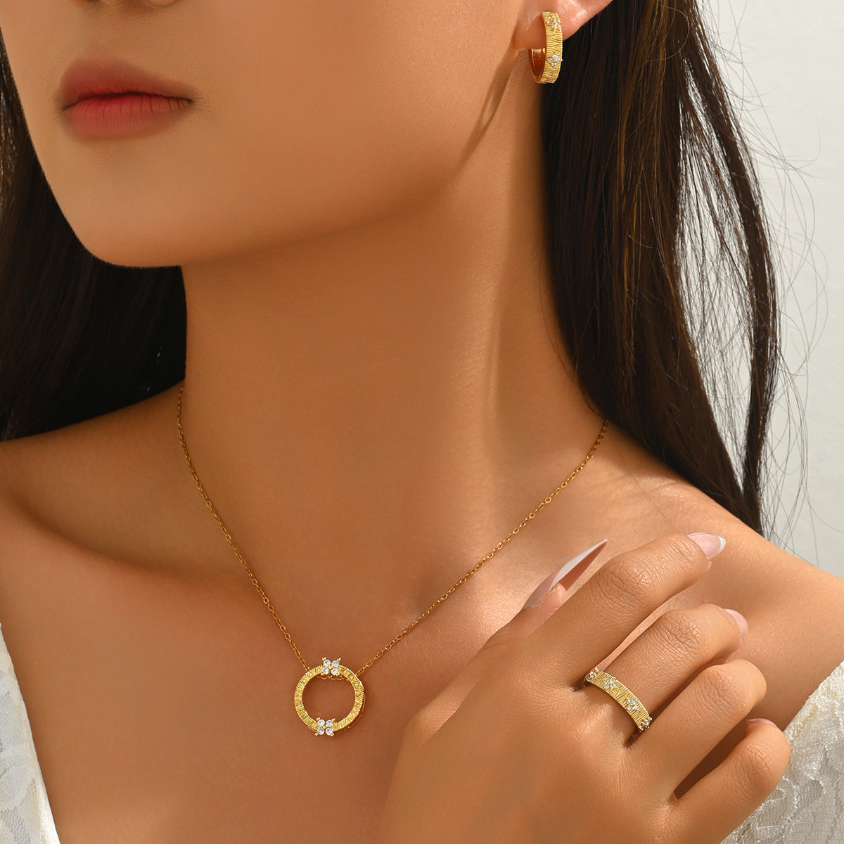 Sparkling Open Circle Jewelry — product image 2