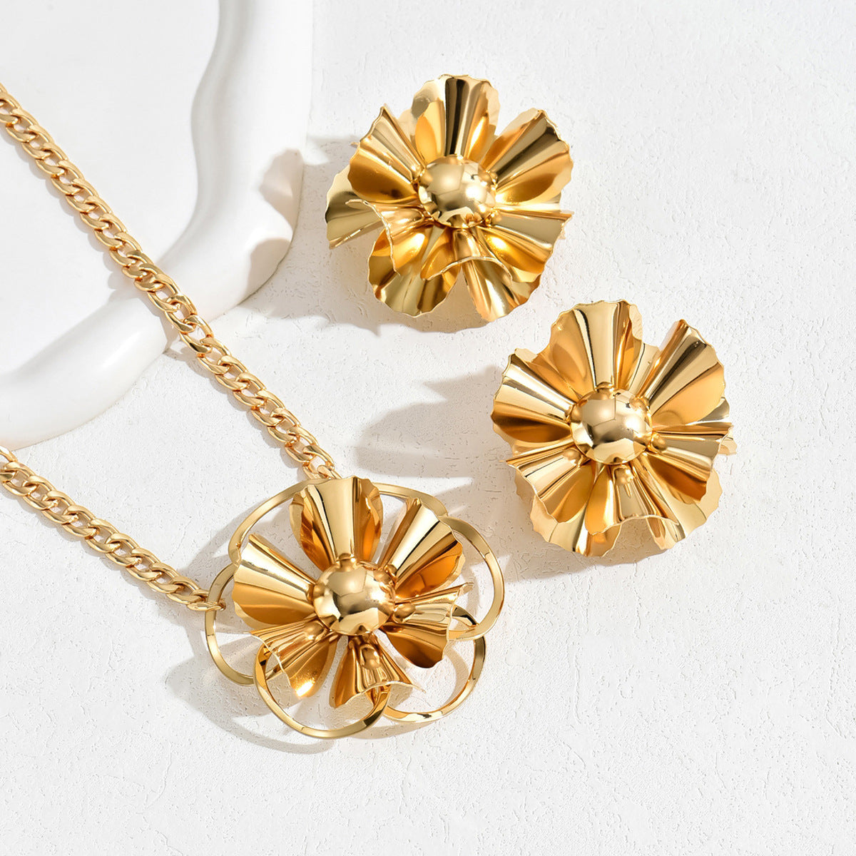 Pleated Flower Chain Jewelry — product image 3