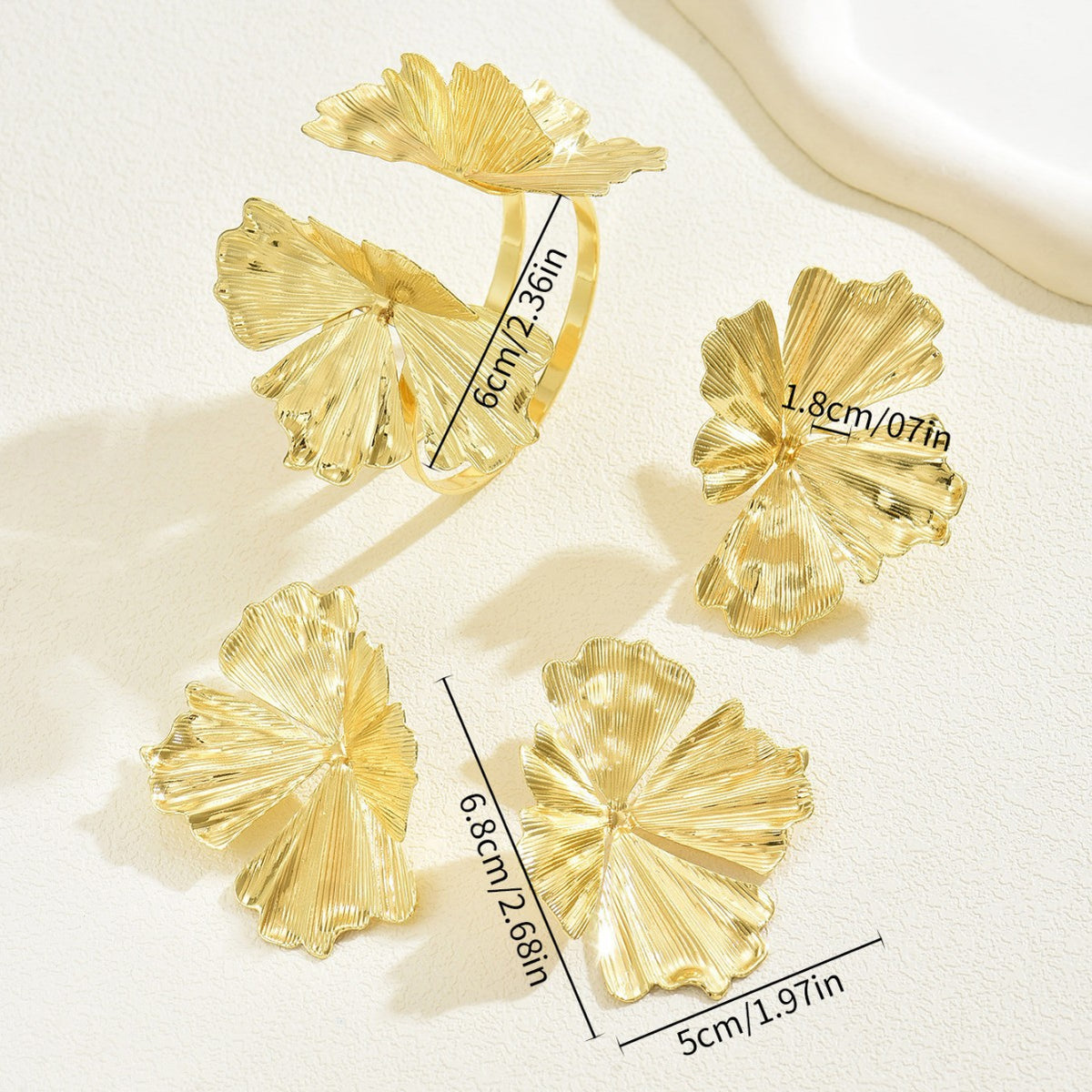 Fan-Petal Open Cuff Jewelry — product image 3