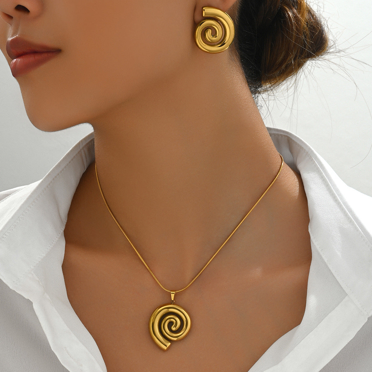 Rounded Spiral Pendant Jewelry