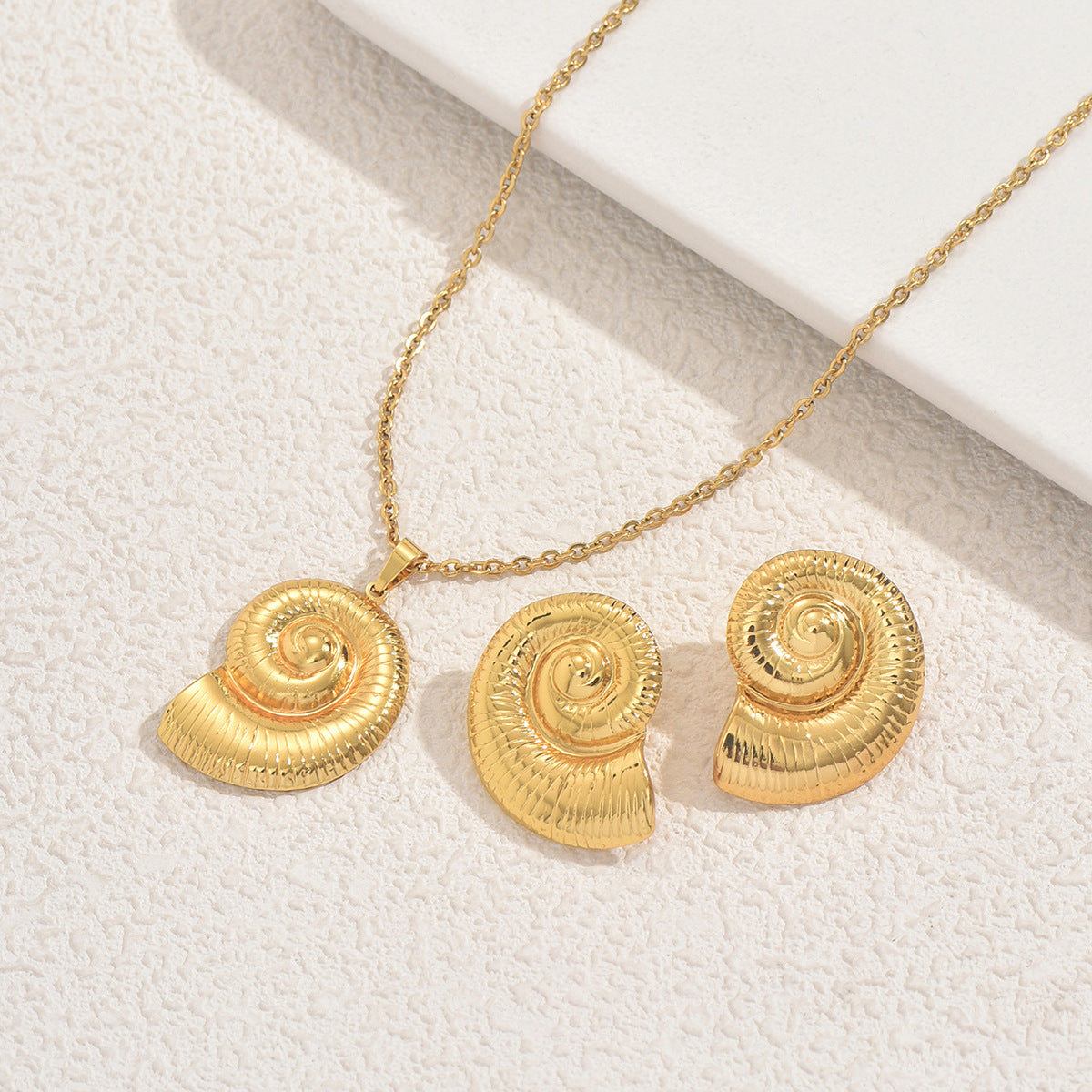 Coiled Shell Pendant Jewelry — product image 3