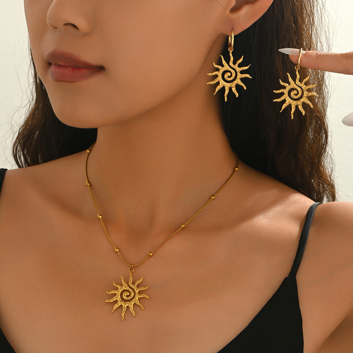 Sculptural Sun Pendant Jewelry